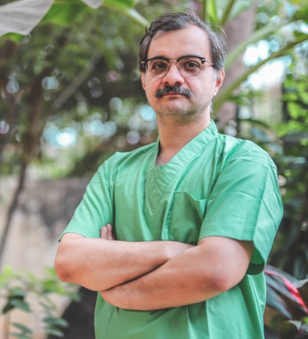 Dr. Kedar Bakshi